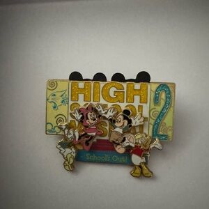 Mickey & the Gang as High School Musical 2 Cast Disney Limited Edition (LE) Pin